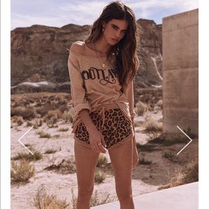 Spell and the Gypsy leopard shorts size XL